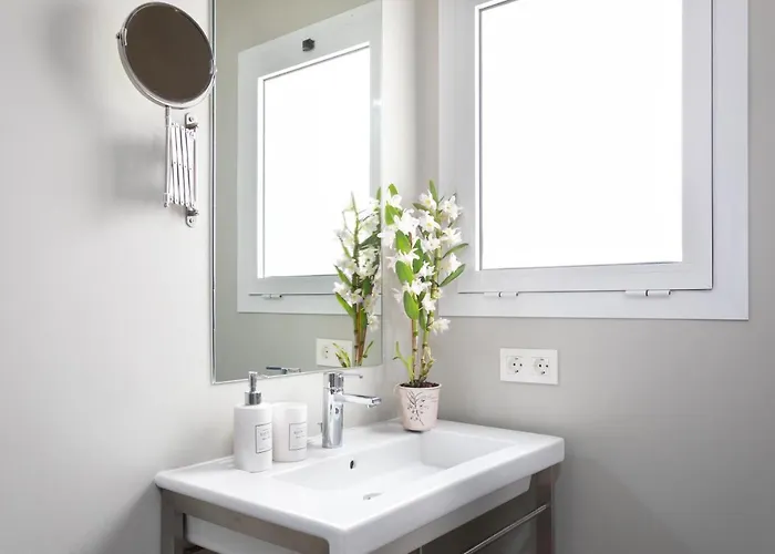 Rooms & Suites Loft 2E - Central Arrecife, Lanzarote - Free Parking *